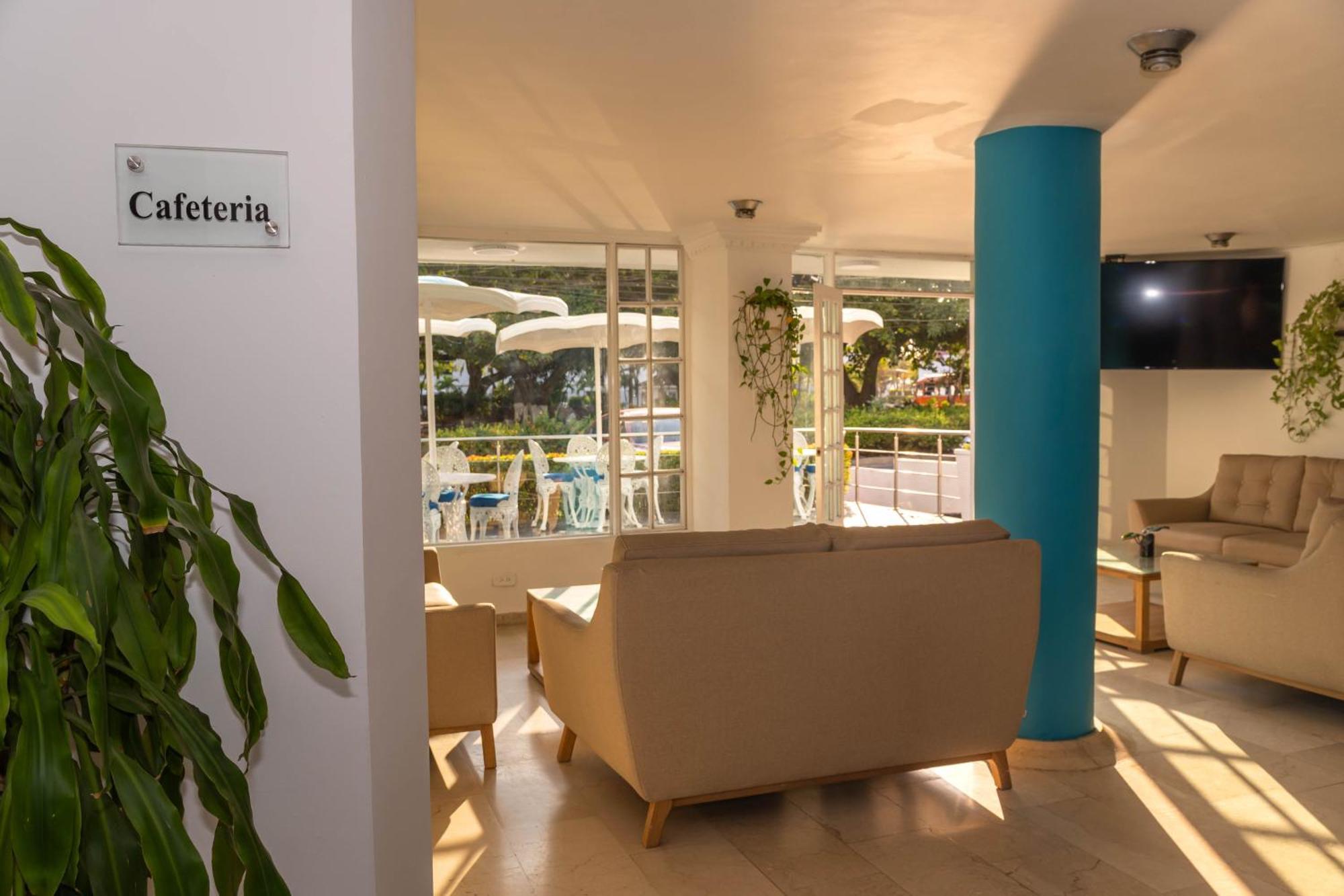 Hotel Coral Reef