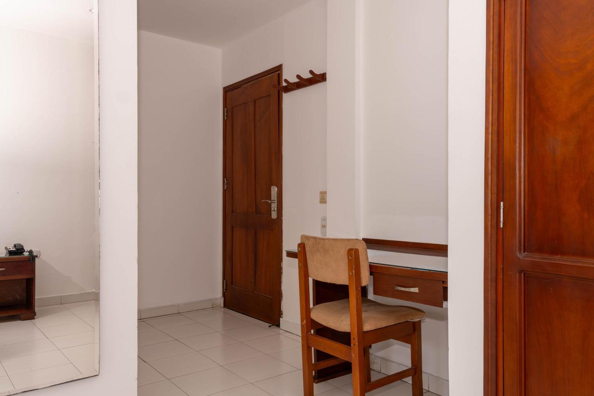 Coral Reef Hotel 3*